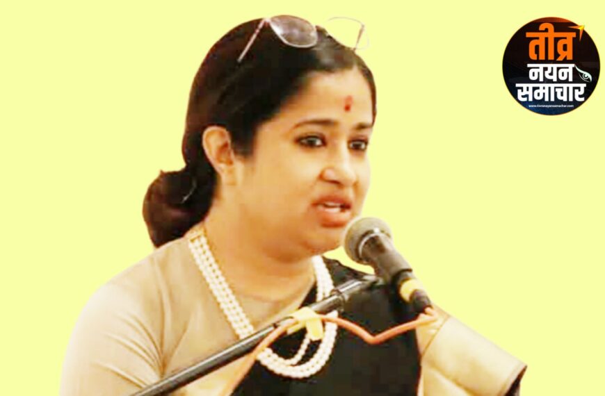 झाबुआ – कलेक्टर नेहा मिना ने लिया ऐक्शन , रिश्वत की मांग करने वाले ग्राम पंचायत रन्नी सचिव को किया निलंबित ।