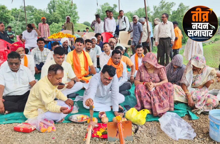 अलीराजपुर – कैबिनेट मंत्री नागर सिंह चौहान एवं जिला पंचायत अध्यक्ष हजरी बाई खरत ने 1 करोड़ 50 लाख के 4 पंचायत भवनों का किया भूमिपूजन ।