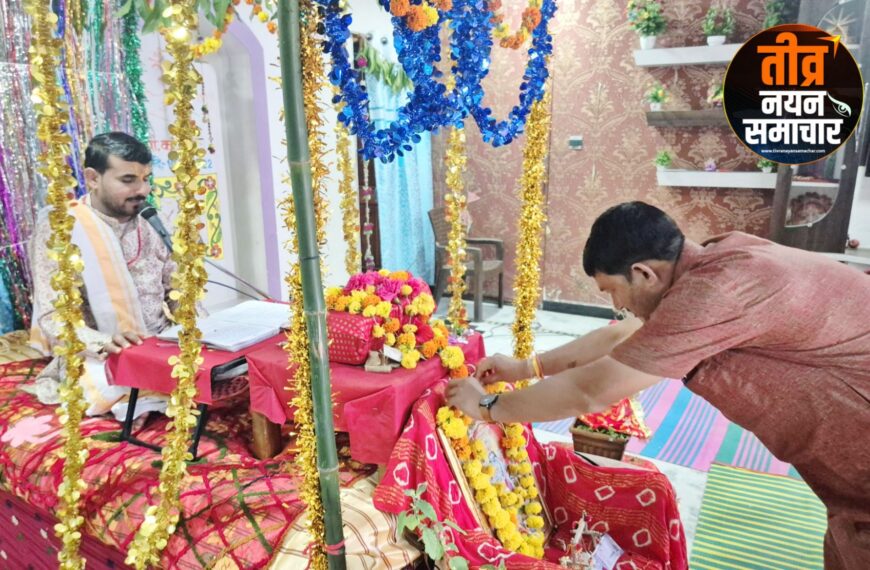 अलीराजपुर – सोण्डवा में श्रीमद्भागवत कथा में श्रद्धालुओं की उमड़ी भीड़ , जिला पंचायत अध्यक्ष प्रतिनिधि जयपालसिंह खरत हुए सम्मिलित ।