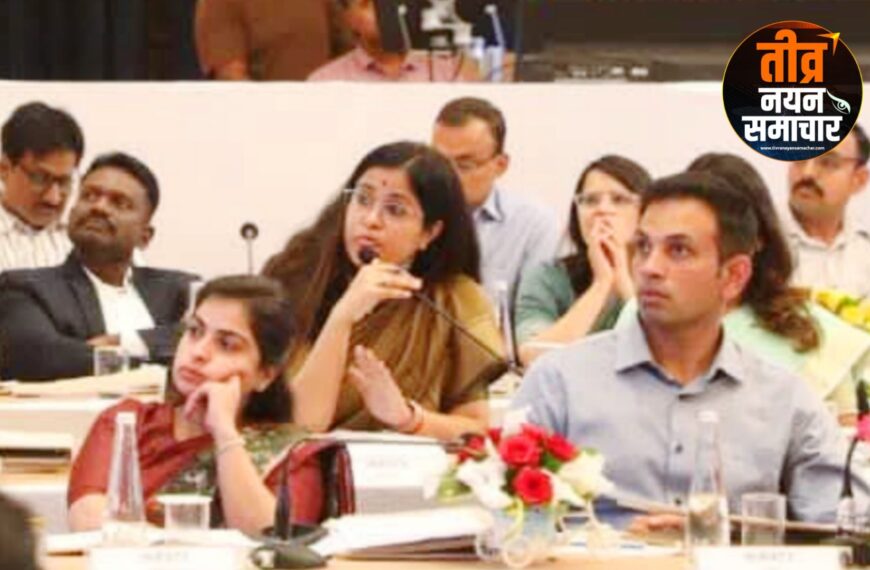 झाबुआ – कलेक्टर / कमिश्नर&hellip;