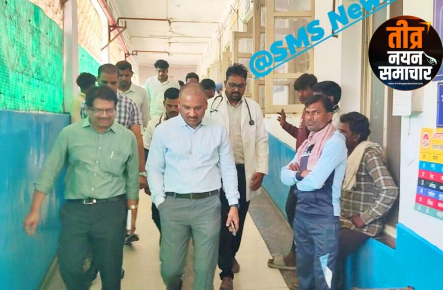 झाबुआ – कलेक्टर Dr योगेश तुकाराम भरसट निरिक्षण पर पहुँचे जिला अस्पताल , मरीजों की सुनी समस्या , सीएमएचओ से कहा आज तो बता कर आया हु , अगली बार कभी भी आजाऊंगा ।