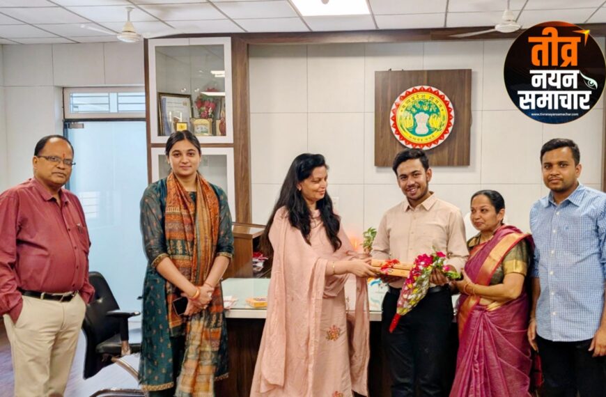 आलीराजपुर – कलेक्टर माथुर ने किया सम्मानित , जिले के छात्र दिव्य नरेश मंत्री ने प्रदेश में पाया 7वां स्थान ।