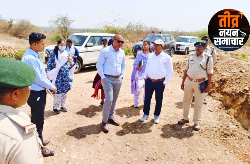 झाबुआ – कलेक्टर योगेश भरसट ने सजेली नानिया सात वन क्षेत्र का किया निरीक्षण , अधिकारीयों को सख्त निर्देश किसी भी प्रकार का अतिक्रमण नहीं होने दिया जाए ।