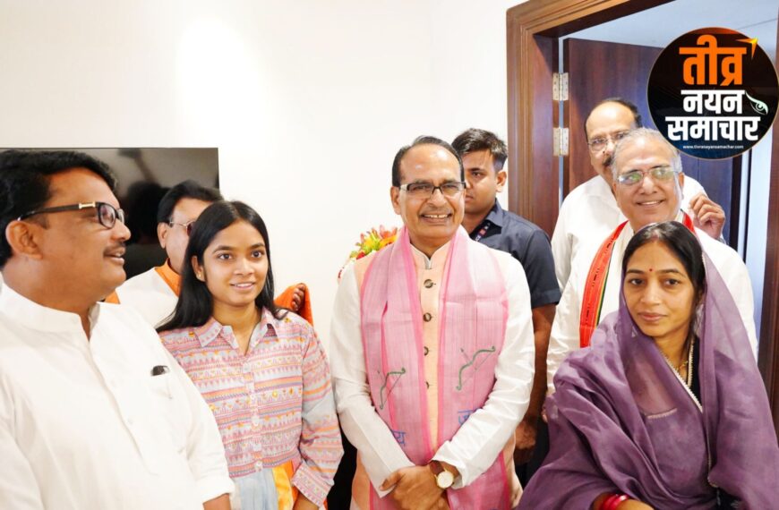 आलीराजपुर – आजाद नगर के गावों की बदलेगी तस्वीर , कैबिनेट मंत्री एवं सांसद चौहान के प्रयासों आजाद नगर क्षेत्र में 125.75 करोड़ की 64 सड़कों की मिली बड़ी सौगात ।