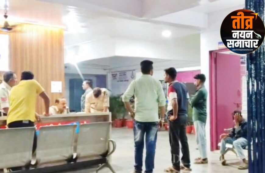 आलीराजपुर – मजदूरी कर रही आदिवासी युवती से छेड़छाड़ , इंदौर का ठेकेदार गिरफ्तार , बस स्टैंड पर दिखा आरोपी , पिता ने पुलिस की मदद से पकड़वाया ।