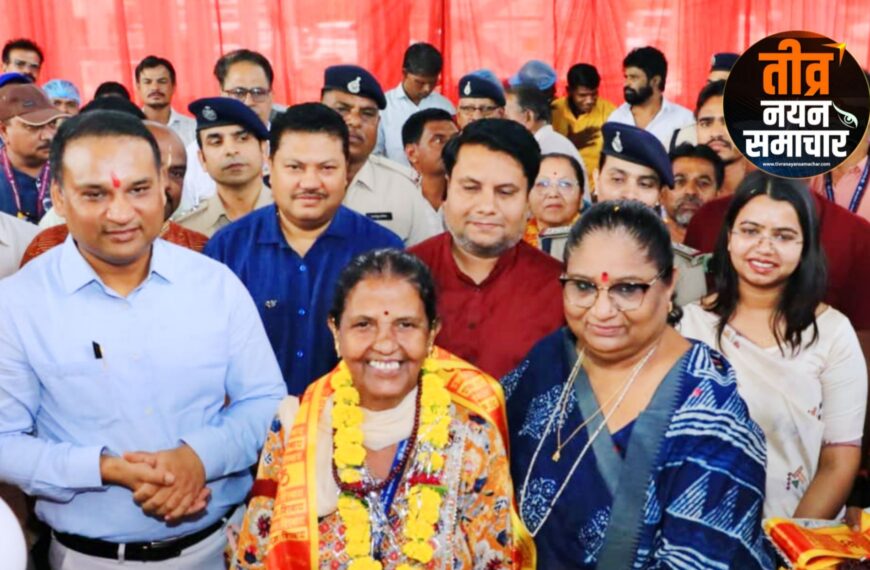 झाबुआ – मुख्यमंत्री तीर्थदर्शन योजना अंतर्गत 191 तीर्थयात्रियों का हरिद्वार / ऋषिकेश के लिए प्रस्थान , मंत्री निर्मला भूरिया ने भारत गौरव टूरिस्ट ट्रेन को दिखाई हरी झंडी ।