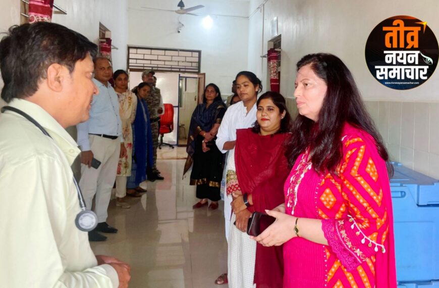 आलीराजपुर – कलेक्टर नीतू माथुर पहुंची सोरवा , खाद वितरण केंद्र एवं स्वास्थ केंद्र का किया आकस्मिक निरीक्षण , अधिकारीयों को दिए सख्त निर्देश ।