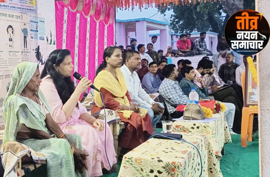 अलीराजपुर – रिंगोल की रात्रि चौपाल में कलेक्टर नीतू माथुर ने सुनी ग्रामीणों की समस्याएं , त्वरित निराकरण के दिए निर्देश , पुल वाहन से पहुँचे अधिकारी ।