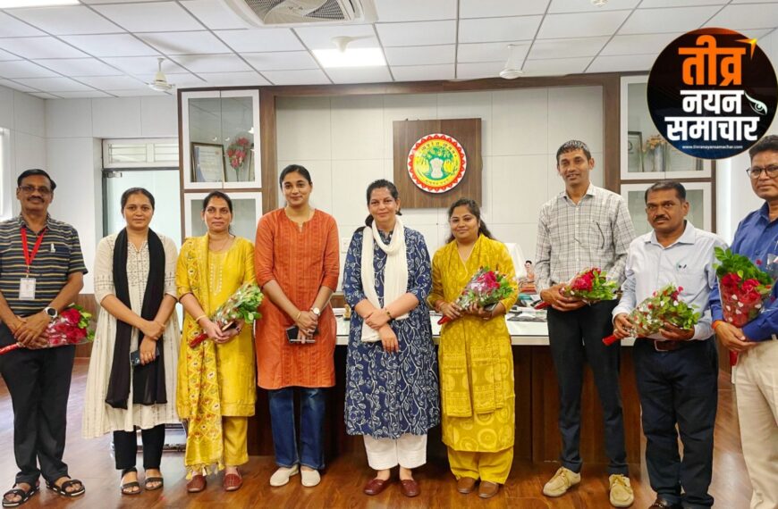 आलीराजपुर – कलेक्टर नीतू माथुर ने पदोन्नत राजस्व अधिकारियों का किया सम्मान दी शुभकामनाएं , एसडीएम निधि मिश्रा रही उपस्थित ।