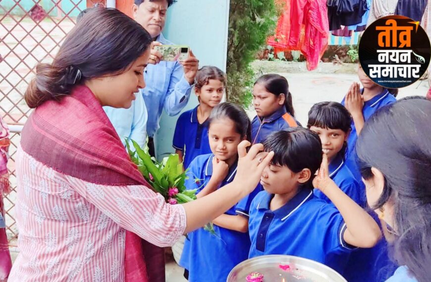 सिवनी – विशेष आवश्यकता वाली छात्राओं के बीच पहुंचीं कलेक्टर नेहा मीना , साथ बैठकर किया भोजन , निरीक्षण कर व्यवस्थाओं को और बेहतर बनाने के दिए निर्देश ।
