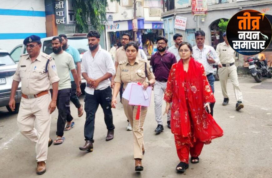 झाबुआ – पदभार ग्रहण करते ही पेटलावद एसडीएम रितिका पाटीदार एक्शन मे , त्योहारों के मद्देजनर सुरक्षा व्यवस्था को लेकर ली अहम बैठक , एसडीओपी सबनानी के साथ क्षेत्र का लिया जायजा ।